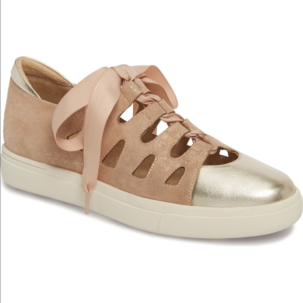 Vaneli Sneakers